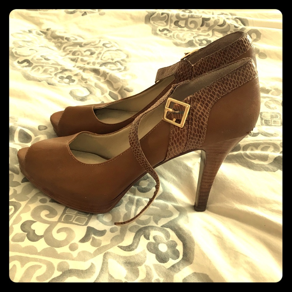 Nine West open toe size 8